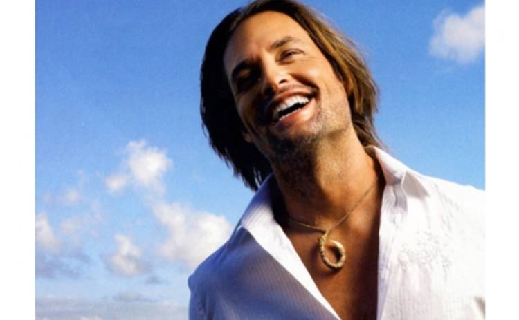 Джош Холлоуэй стал отцом