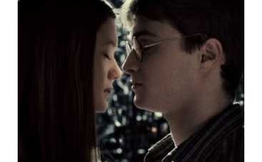 В новом "Гарри Поттере" слишком много любовных сцен