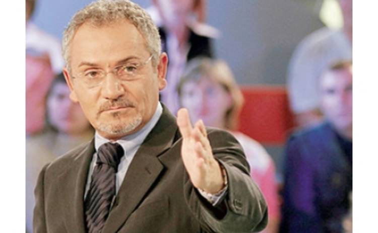 Савик Шустер пьет, не закусывая