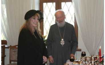 Пугачева исповедалась в Киево-Печерской Лавре