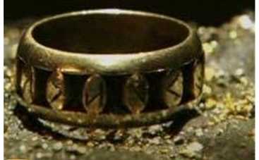 Драгоценности звезд могут прокормить всех сирот Африки!