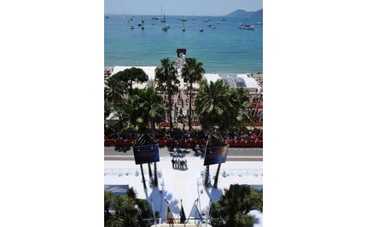 Каннский кинофестиваль погрузился во мрак