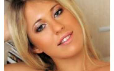 Ксюша Собчак поймала букет на свадьбе Глюкозы