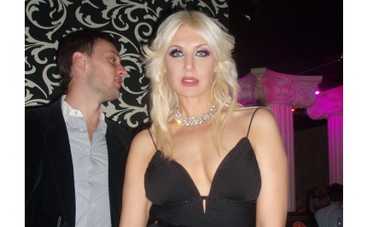 Звездам дали по звезде