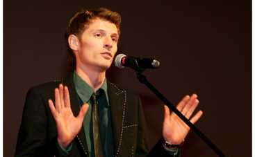 Павел Воля заманил Си Си Кетч на необитаемый остров