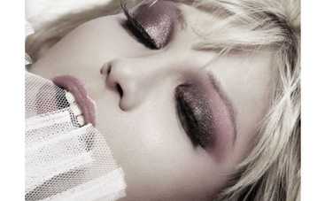 Кортни Лав погрязла в долгах