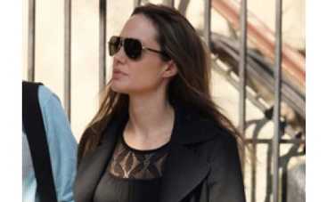 Анджелина Джоли разбила голову