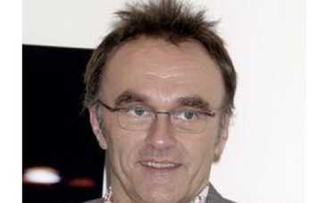 Режиссер "Миллионера из трущоб" продолжит снимать индийское кино