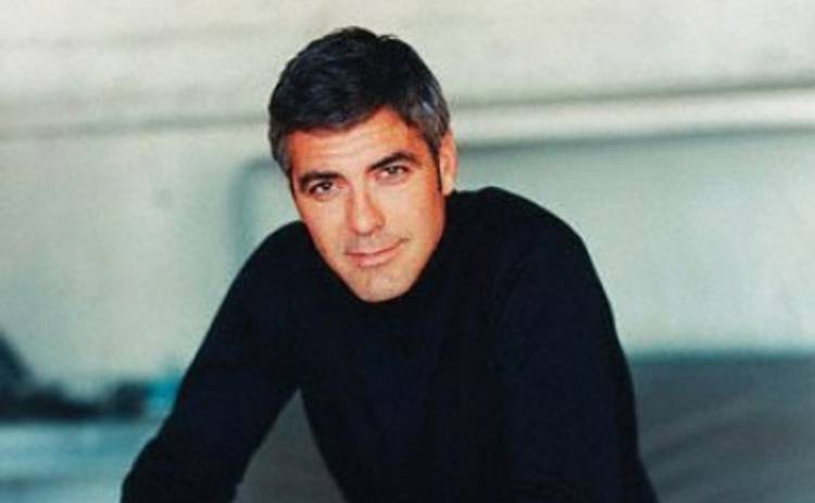 Джордж Клуни спит с официанткой