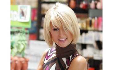 Пэрис Хилтон раздевается за деньги?