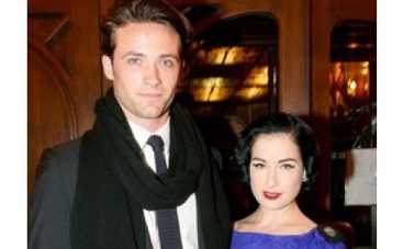 Дита фон Тиз нашла себе кавалера, которому годится в матери