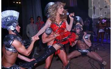 Алла Пугачева приехала в Киев взять интервью у Лободы