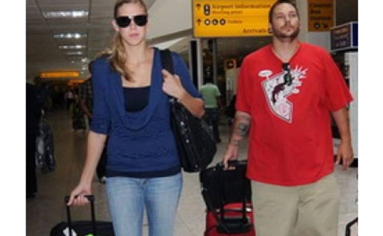 Бритни Спирс поедет в отпуск с бывшим мужем и его любовницей
