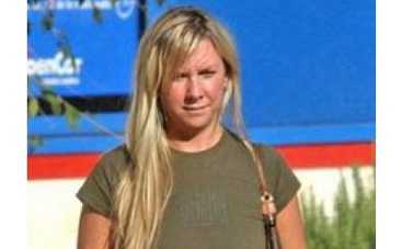 Перед Бэкхемами извинилась бывшая няня их детей