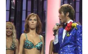 Сергей Зверев проверял малолетних украинок на подлинность груди