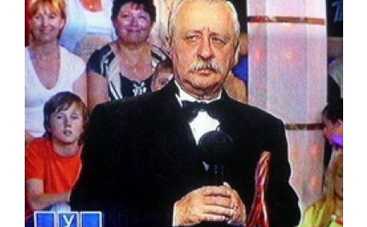 Леонид Якубович врезался на джипе в собственный гараж