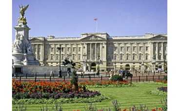 Елизавета II посмотрит "Бруно" в частном порядке