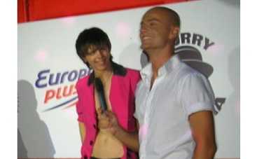 Влад Яма и призер "Танцуют все!" научили Киев танцевать хип-хоп