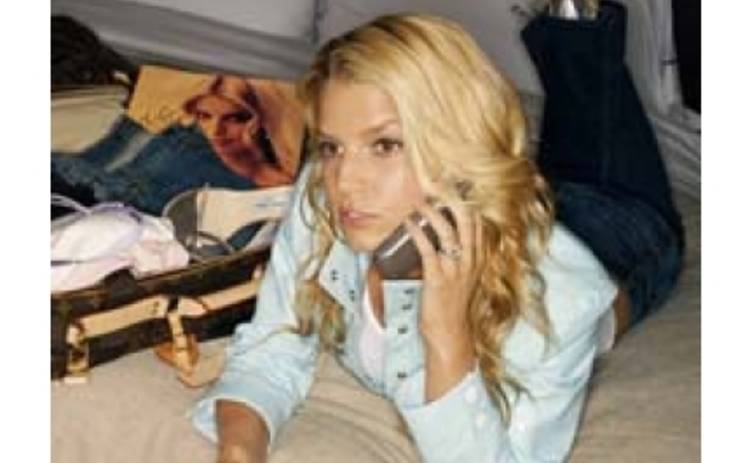 Джессика Симпсон променяла футболиста на парикмахера