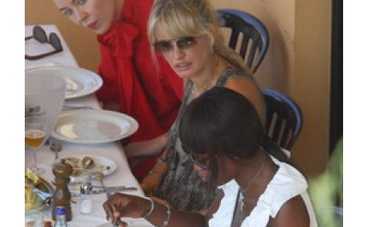 Наоми Кэмпбелл ценит D&G больше, нежели Доронина