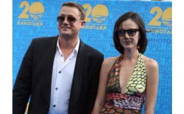 Алексей Макаров сделал предложение молодой актрисе