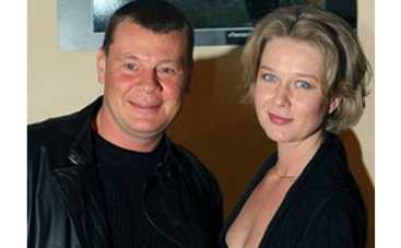 Жена Галкина подтвердила развод с супругом