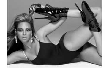 Billboard выбрал женщину года