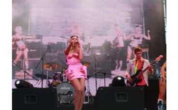 После своего концерта "Суперблондинка" Полякова боится включать телефон