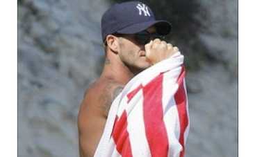 Дэвид Бэкхем вытерся американским флагом