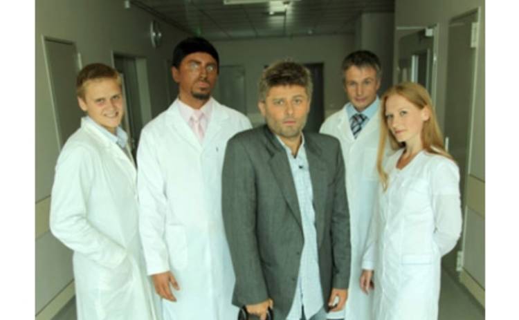 Доктор Хаус попробовал свои силы в украинской больнице