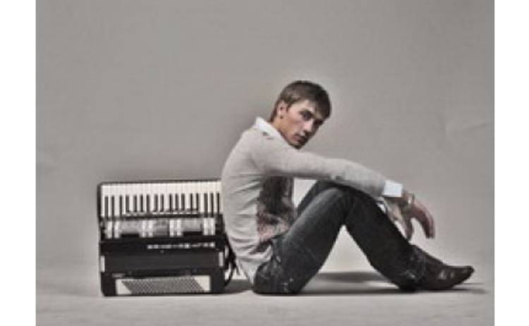 Дима Билан объявил дату своей свадьбы