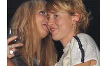 Светлану Лободу засекли за лесбийскими игрищами