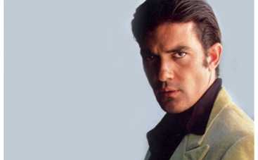 Антонио Бандерас рассказал, почему его жена легла в клинику