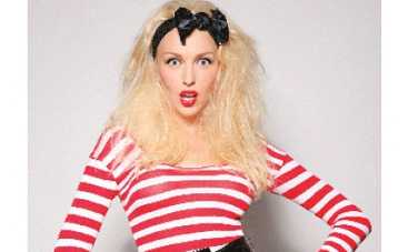 Суперблондинка Оля Полякова опубликовала список самых "умных" мужчин планеты