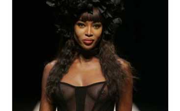 Наоми Кэмпбелл обнажилась для Чапурина