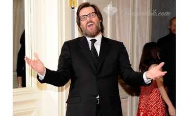 Джим Керри отрастил бороду и поправился на 10 кг