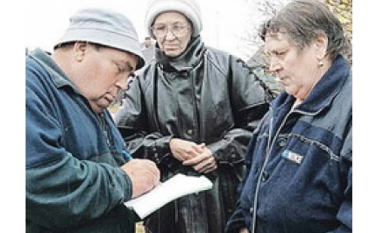 В сибирской деревне сторонники Байсарова и Пугачевой устраивают драки