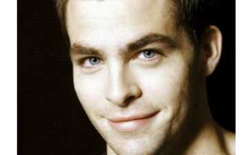 Крис Пайн продемонстрирует карьеру известного фальшивомонетчика