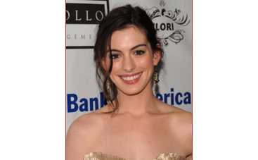 Энн Хэтэуэй подаст голос в "Рио"