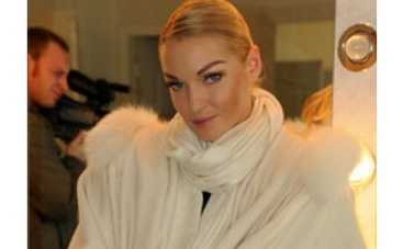 Анастасия Волочкова пожаловалась на свою мать