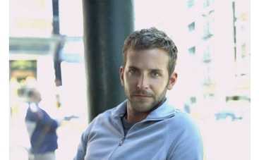 Брэдли Купер сменил Шиа ЛаБефа на "Темных полях"