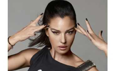 Моника Беллуччи на третьем месяце беременности