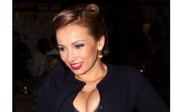 Стоцкая научила Анфису Чехову работать ртом