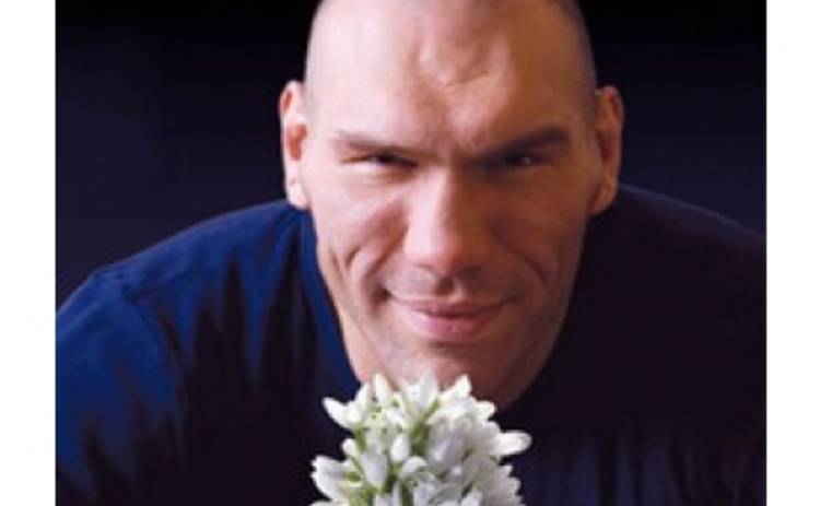 В субботу Николай Валуев выберет самую красивую девушку Украины