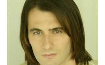 Роберт Лукетич снимет римейк "Романа с камнем"