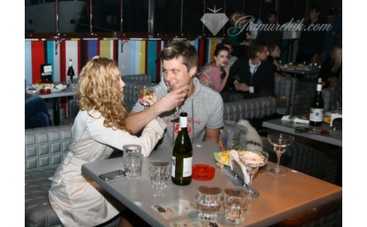 Экс-фабриканта застукали с новой девушкой