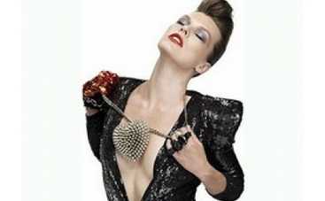 Мила Йовович устроила откровенный фотосет [ФОТО]