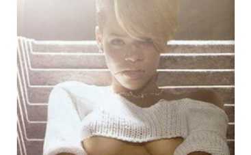 Рианна снялась обнаженной