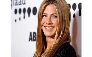 Дженнифер Энистон сменила религию