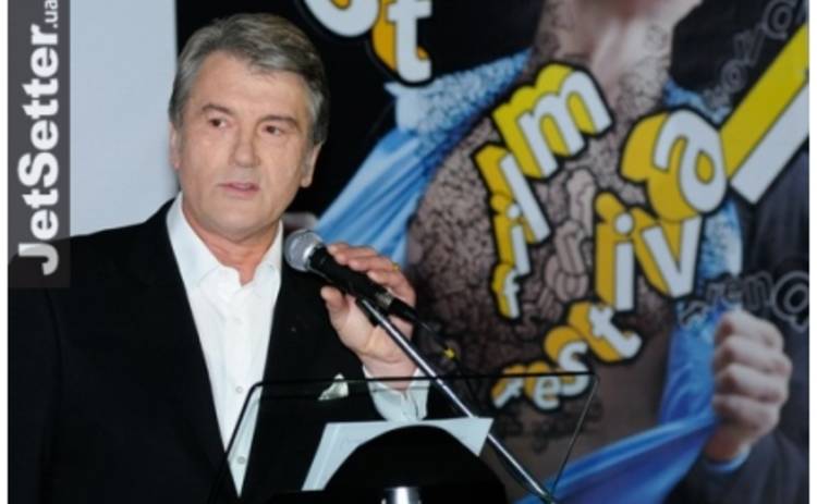 Ющенко придет к Шустеру, а Янукович к Киселеву